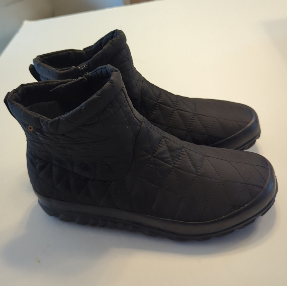 Bogs Snowday II Short Insulated Water Resistant Snow Boots Size 10 Black EUC - Picture 5 of 9